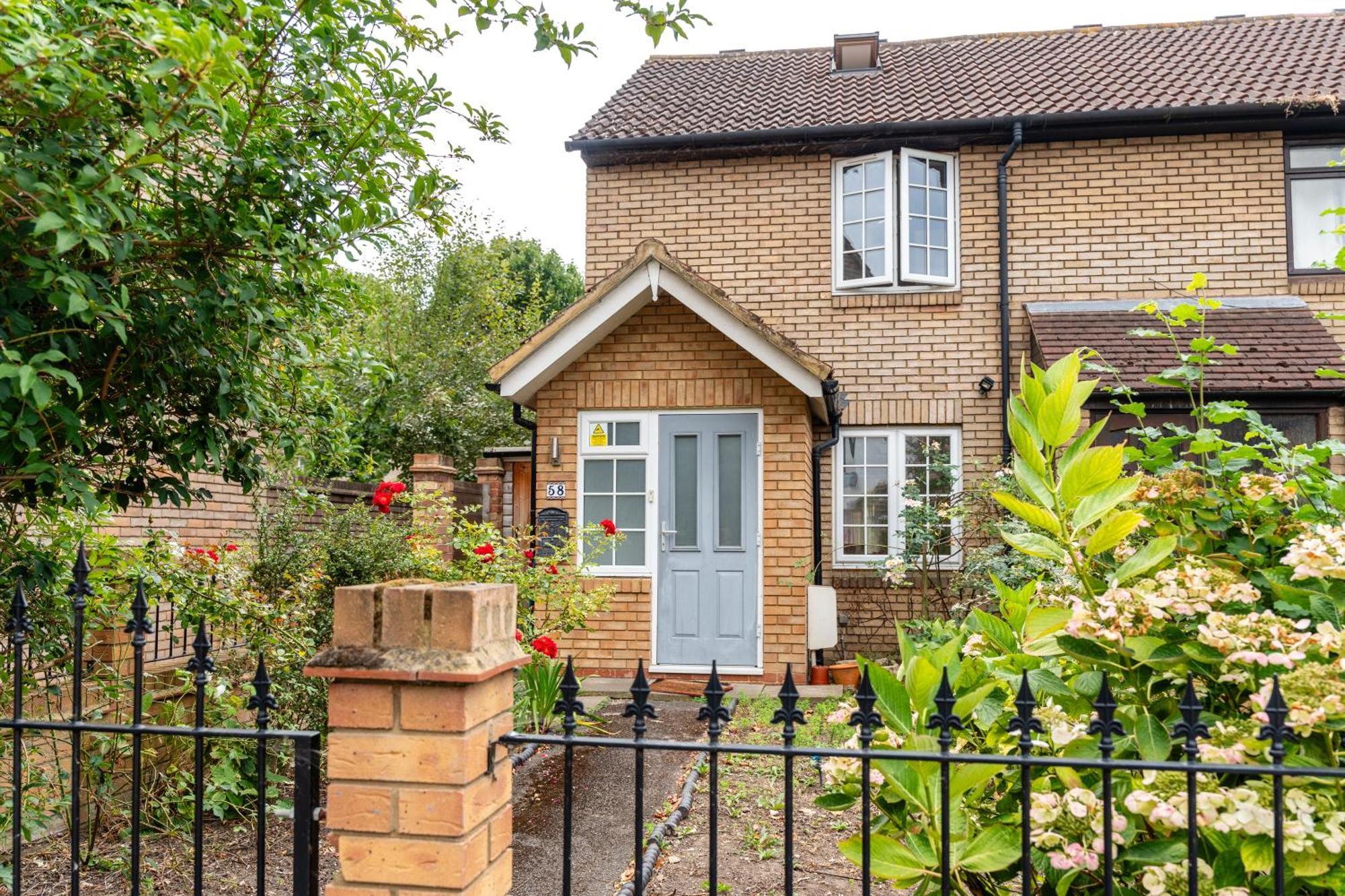 לונדון Shard View 3 Bed Entire Home מראה חיצוני תמונה