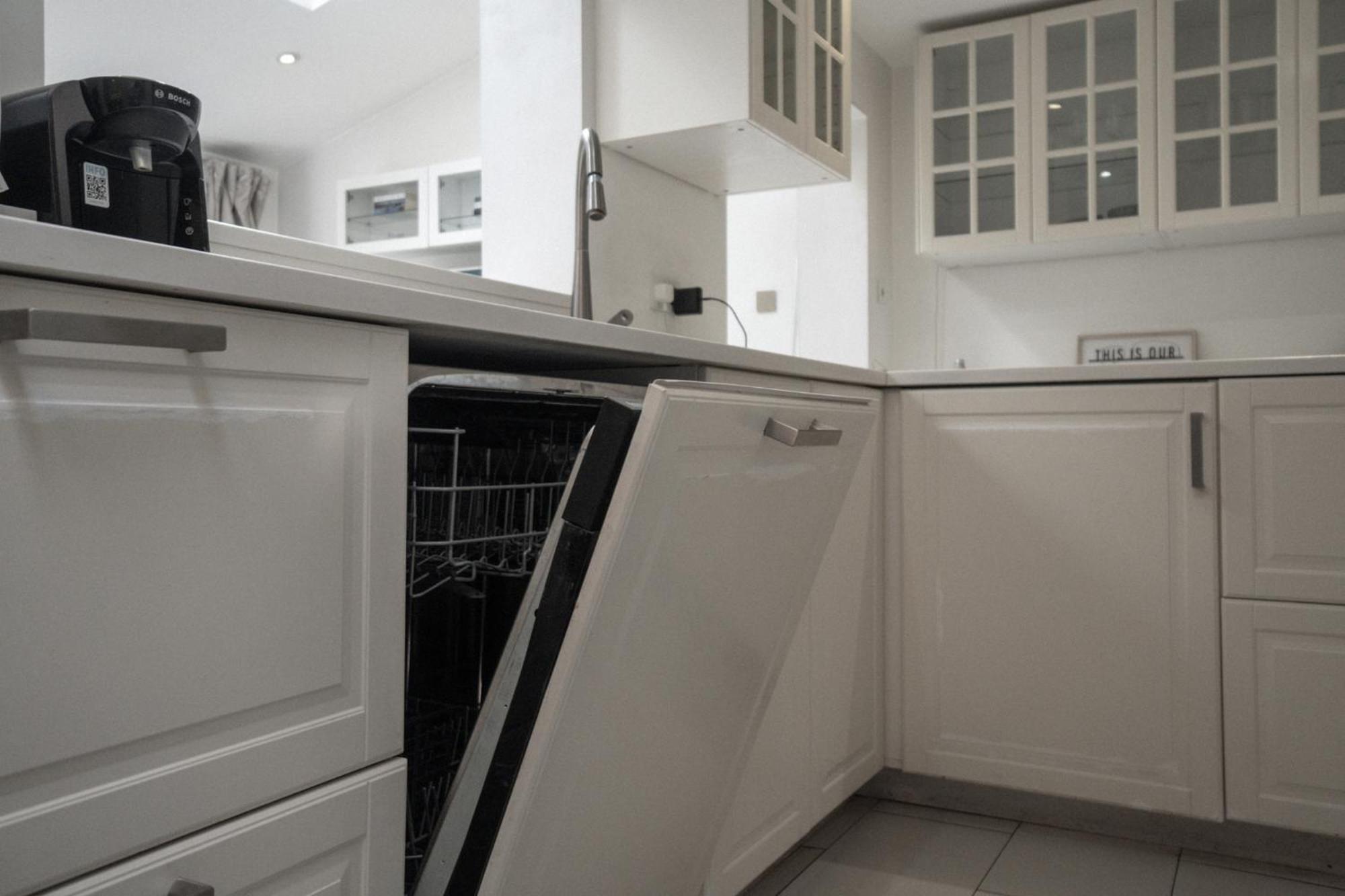 לונדון Shard View 3 Bed Entire Home מראה חיצוני תמונה