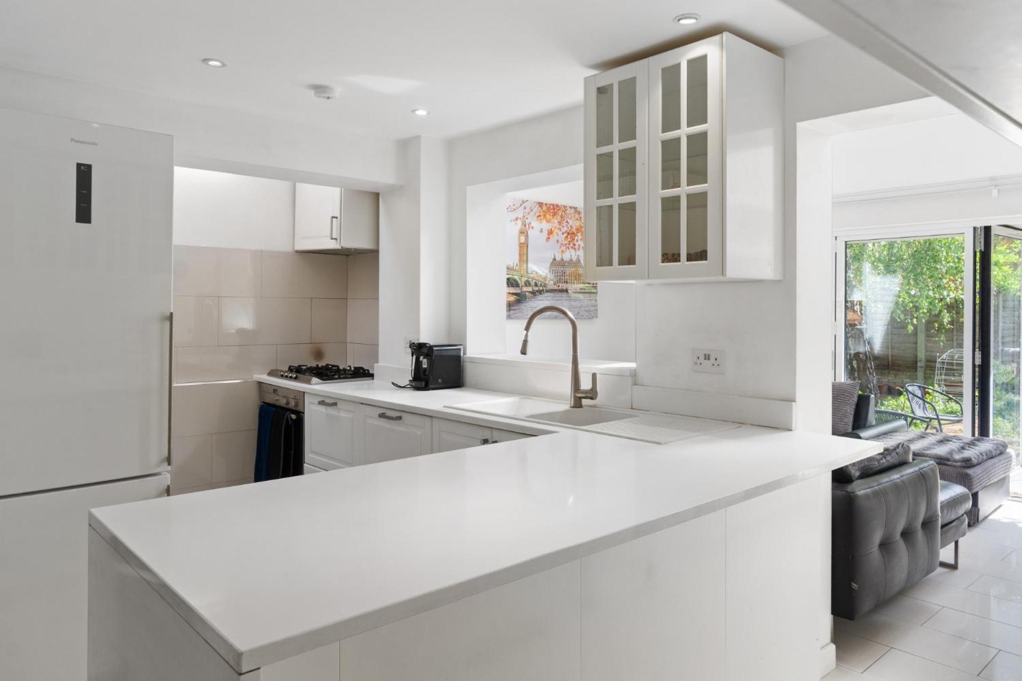 לונדון Shard View 3 Bed Entire Home מראה חיצוני תמונה